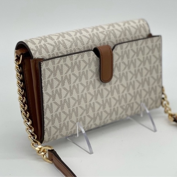 Michael Kors MD MF Phone Xbody Bag Vanilla - Picture 3 of 12